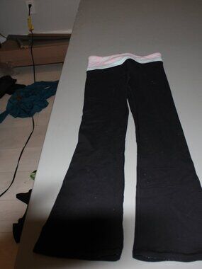 Black Ivivva Athletic Pants Size 7